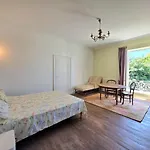 Chateau De Boismartin - Domaine Dans La Nature Holiday home Virsac